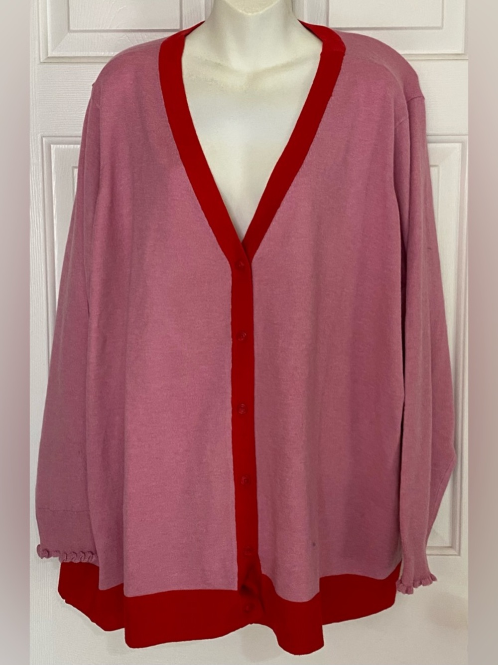Candace Cameron Bure Pink Cardigan with Red Trim Size 4X